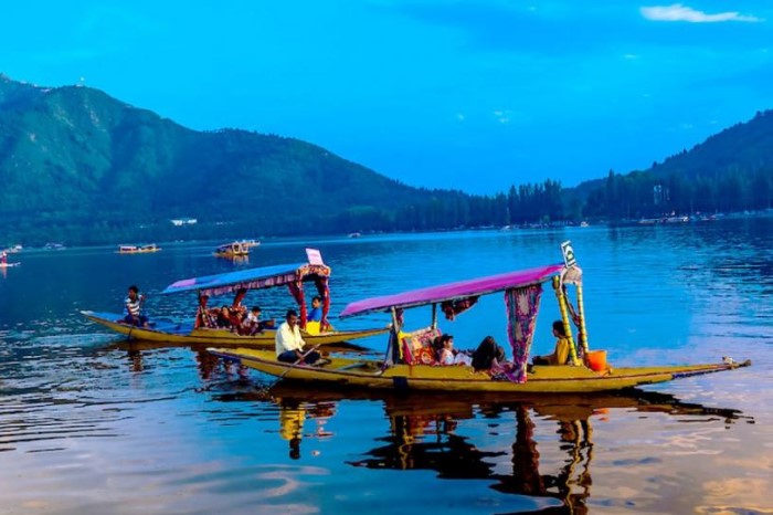 Incredible Kashmir Tour Package